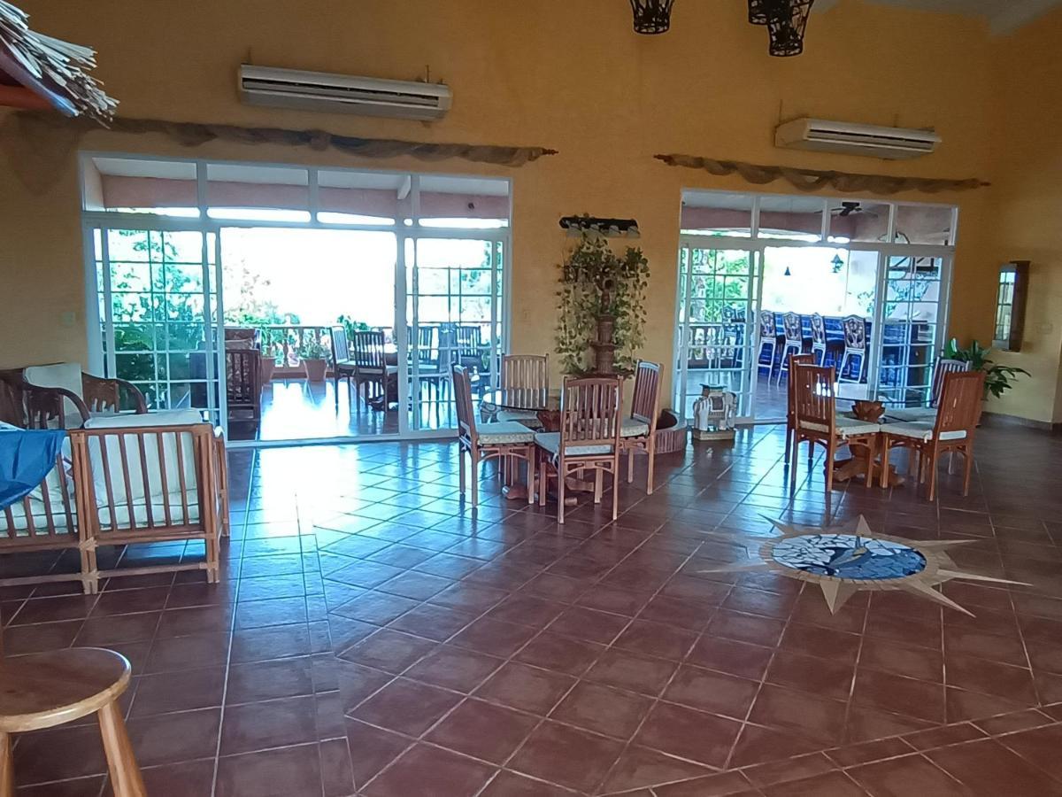 Villas At Gone Fishing Panama Resort Boca Chica Exterior photo